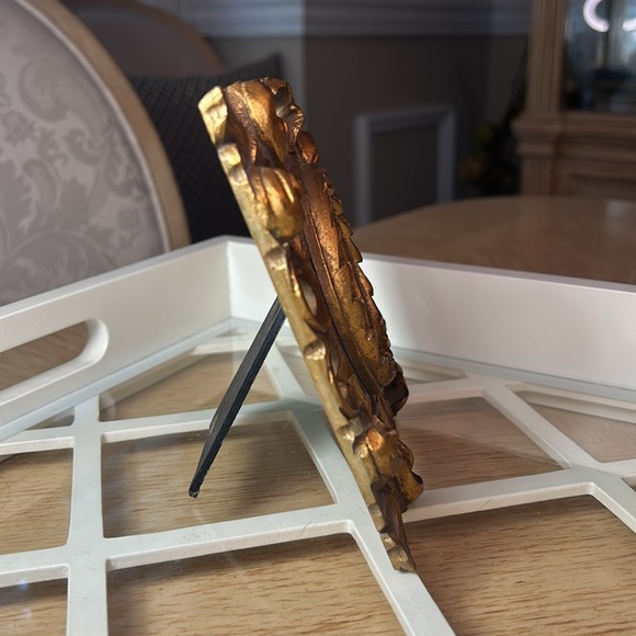 Gold Resin Picture Frame - Picture 2 of 7